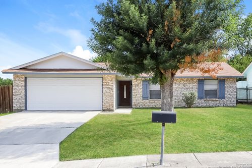 7101 Glen Trl, San Antonio, TX, 78239-3427 | Card Image