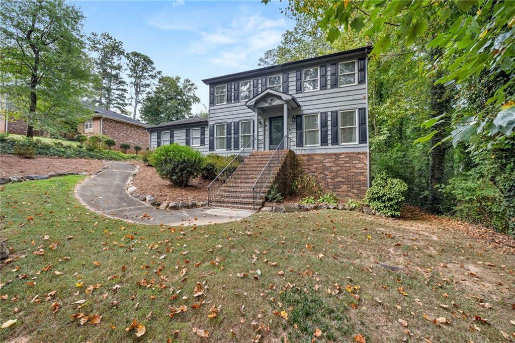 Pine Point Dr, Lawrenceville, GA 30043