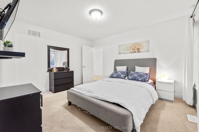 1033 Copperfield Dr, House other with 6 bedrooms, 6 bathrooms and 3 parking in Oshawa ON | Image 23