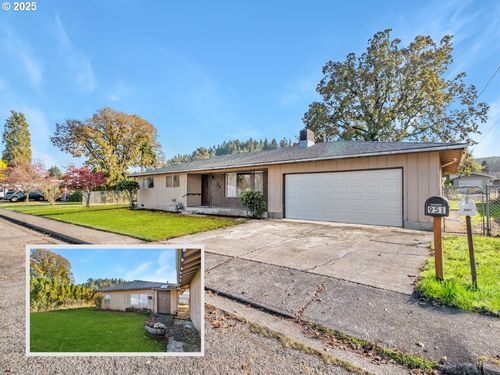 951 Dogwood St, Sweet Home, OR, 97386-3416 | Card Image