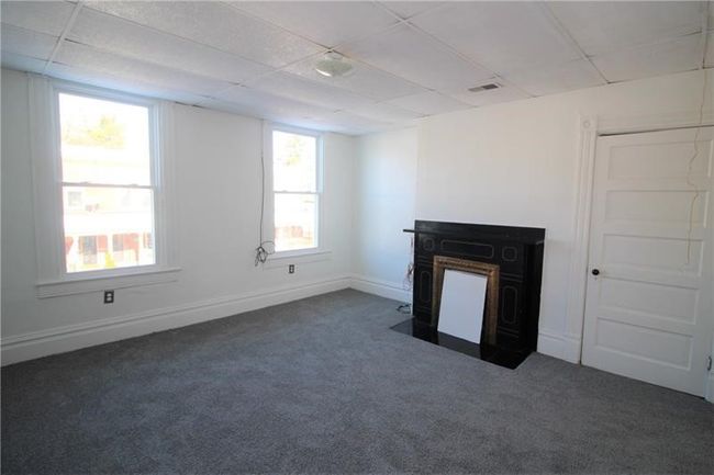Living Room | Image 8