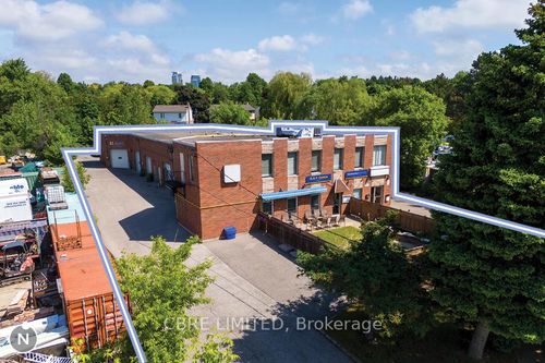 10 Harlech Crt, Thornhill, ON, L3T6L5 | Card Image