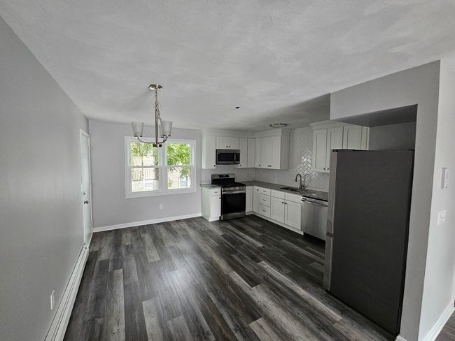 APT-4 - 434 Linden St, Condo with 3 bedrooms, 2 bathrooms and 2 parking in Fall River MA | Image 10