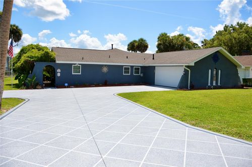 1102 N Palmetto St, LEESBURG, FL, 34748-4057 | Card Image
