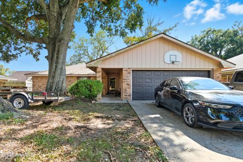 210 Sandalwood Dr, Lafayette, LA, 70507-3726 | Card Image