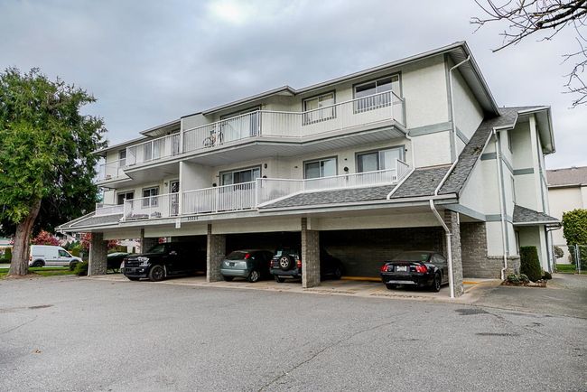 203 - 33225 Old Yale Road, Condo with 2 bedrooms, 1 bathrooms and 12 parking in Abbotsford BC | Image 1