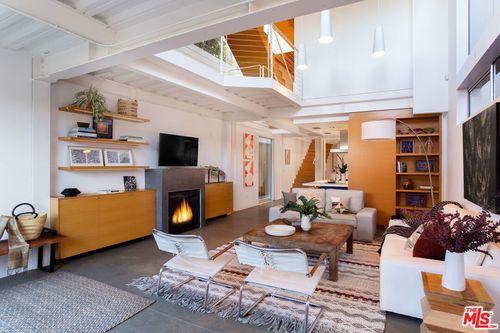 234 Grand Blvd, Venice, CA, 90291 | Card Image