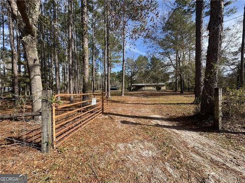 264 Ware Forest Rd, WHITE OAK, GA, 31568-2611 | Card Image