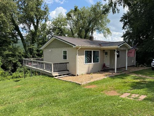 172 Hillcrest Circle, Saltville, VA, 24370 | Card Image