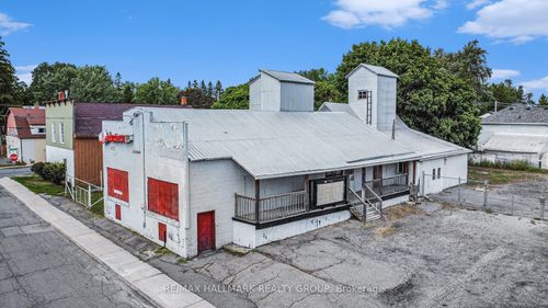 33 King St, Chesterville, ON, K0C1H0 | Card Image