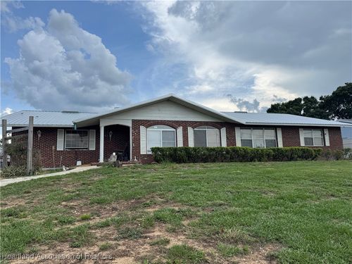 400 W 4th Ct, Frostproof, FL, 33843-2209 | Card Image
