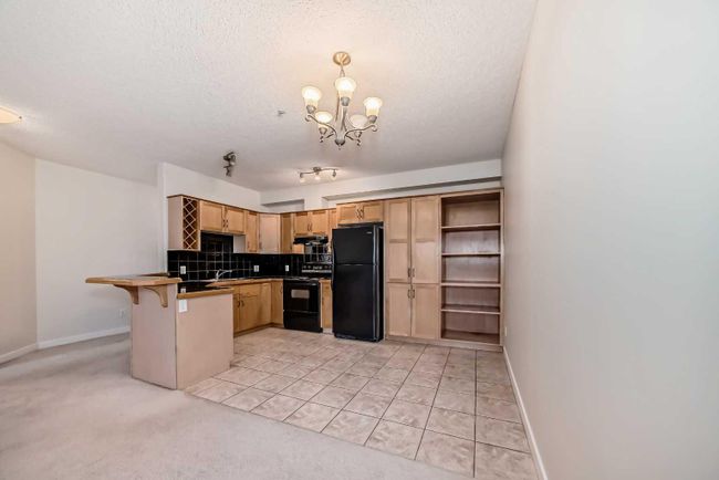 320 - 1800 14 A Street Sw, Home with 2 bedrooms, 2 bathrooms and 1 parking in Calgary AB | Image 3