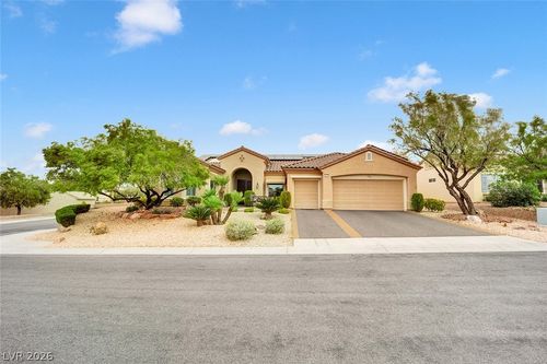2910 Maffie St, Henderson, NV, 89052-7064 | Card Image