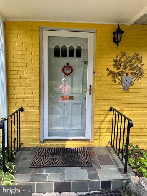 3619 Hummer Rd, ANNANDALE, VA, 22003-1502 | Card Image