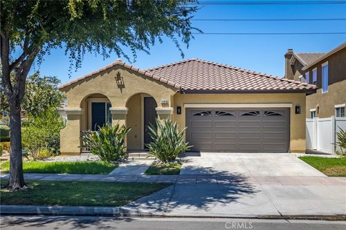 11018 Veach St, Loma Linda, CA, 92354-6527 | Card Image