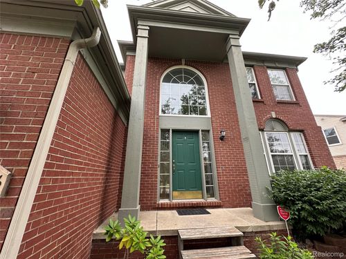 4446 Sherwood Cir, Canton, MI, 48188-2209 | Card Image