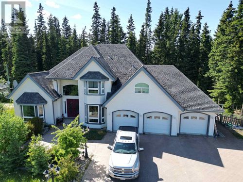 585 5th Ave, Burns Lake, BC, V0J | Card Image