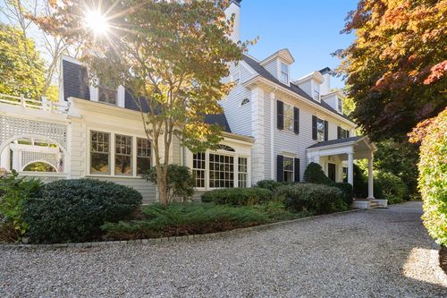 51 Church St, Weston, MA, 02493-2003 | Card Image