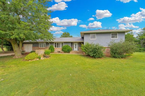 3215 S 231st St W, Goddard, KS, 67052-8968 | Card Image