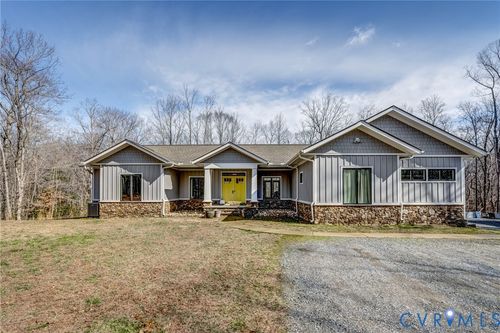 33051 Walnut Grove Farm Ln, Hanover, VA, 23069-2256 | Card Image