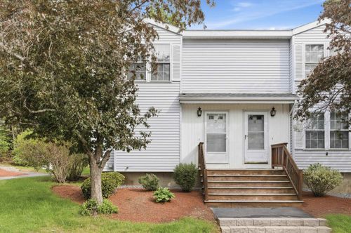 7-107 Franklin Street Ext, Derry, NH, 03038-1442 | Card Image