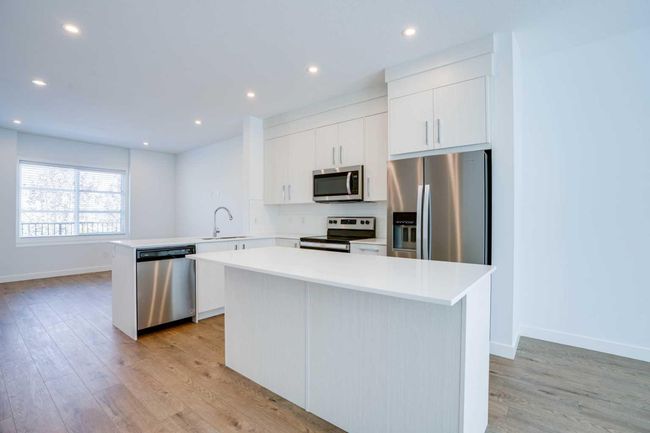 14209 1 St Nw, Home with 4 bedrooms, 2 bathrooms and 2 parking in Calgary AB | Image 5
