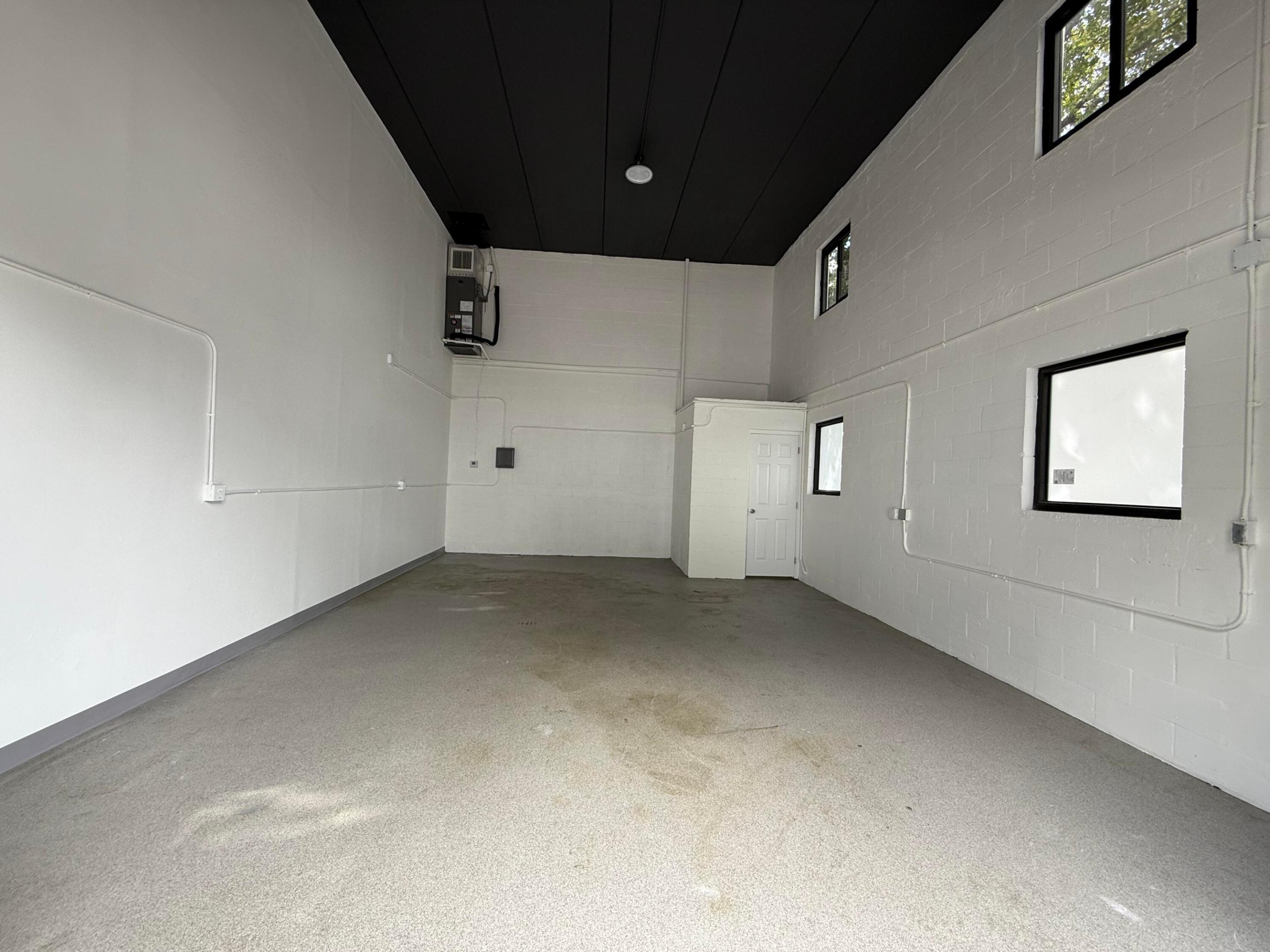 Commercial Sale in Pompano Beach 2