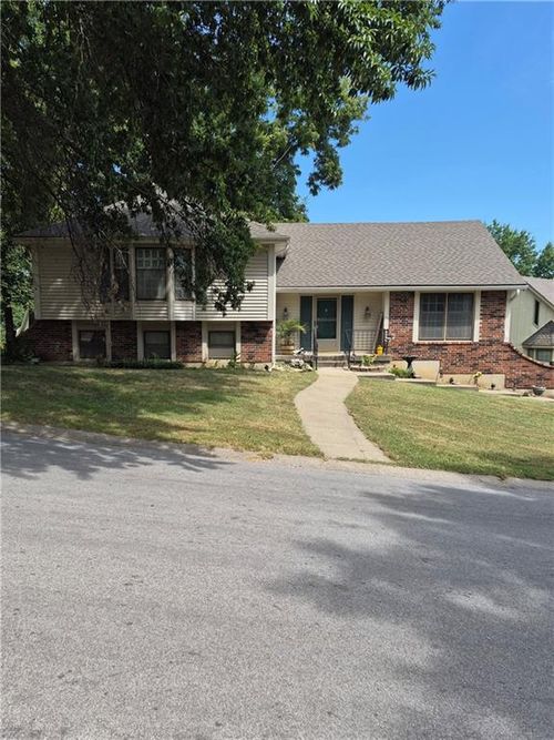 18500 E 27th St S, Independence, MO, 64057-1510 | Card Image