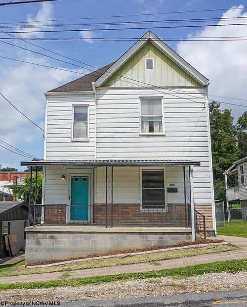 731 Virginia Ave, Fairmont, WV, 26554-5131 | Card Image