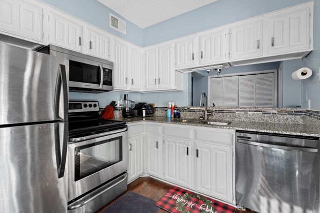 APT-24B - 5626 Preston Oaks Rd, Condo with 2 bedrooms, 2 bathrooms and null parking in Dallas TX | Image 11
