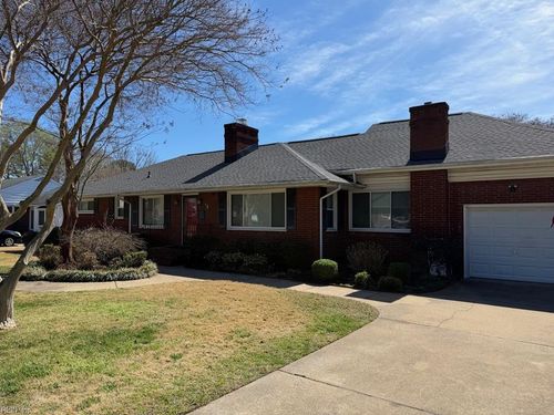 16 S Greenfield Ave, Hampton, VA, 23666-2628 | Card Image