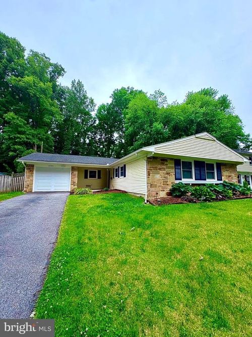 12321 Tilbury Ln, BOWIE, MD, 20715-3146 | Card Image