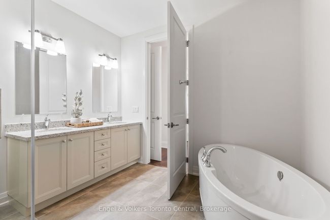 404 - 80 9th St E, Condo with 2 bedrooms, 2 bathrooms and null parking in Owen Sound ON | Image 31