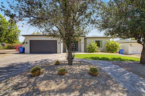 2245 E Cheery Lynn Road, Phoenix, AZ, 85016 | Card Image
