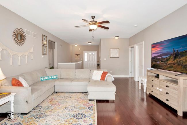 6161 Park View Dr, Home with 3 bedrooms, 3 bathrooms and null parking in Bourbonnais IL | Image 6
