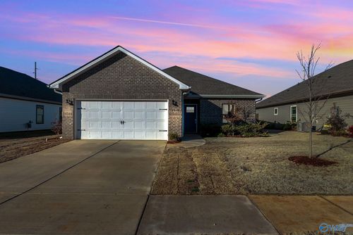12414 Whitcomb Cir, Athens, AL, 35613-1223 | Card Image