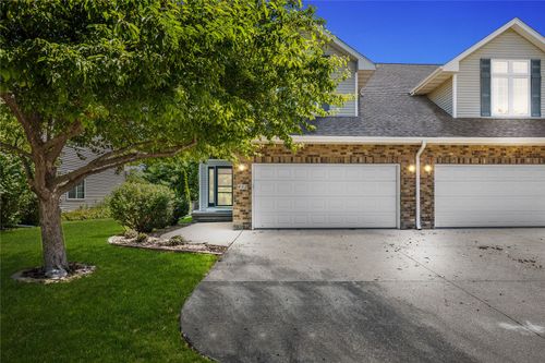 452 N Mckenzie Lane, North Liberty, IA, 52317 | Card Image