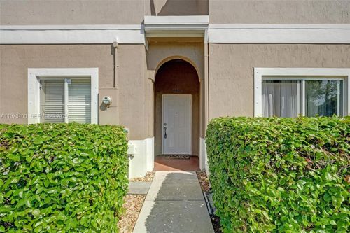 4403 Woodland Cir, Tamarac, FL, 33319 | Card Image