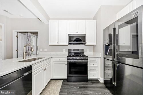 105-2520 Waterside Dr, FREDERICK, MD, 21701-3023 | Card Image