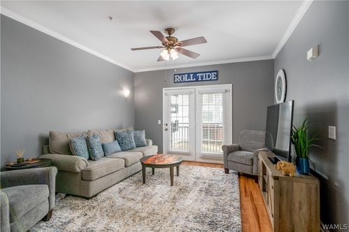 2218-1901 5th Ave E, Tuscaloosa, AL, 35401-3814 | Card Image