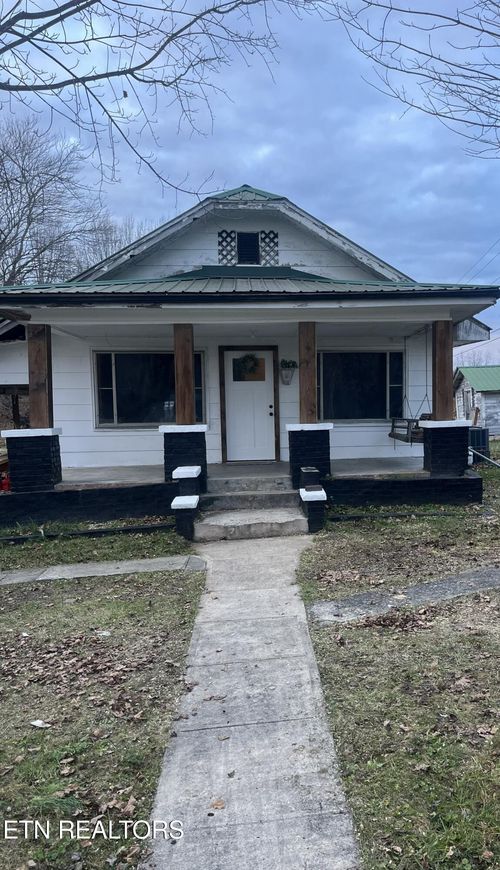 35 Buffalo Rd, Oneida, TN, 37841-5985 | Card Image