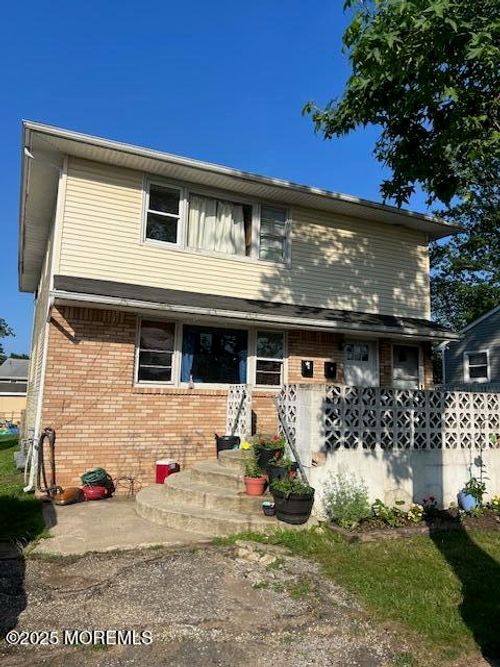 10 Riverview Ave, Long Branch, NJ, 07740-7642 | Card Image
