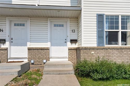 13-102 Pawlychenko Lane, Saskatoon, SK, S7V1G9 | Card Image