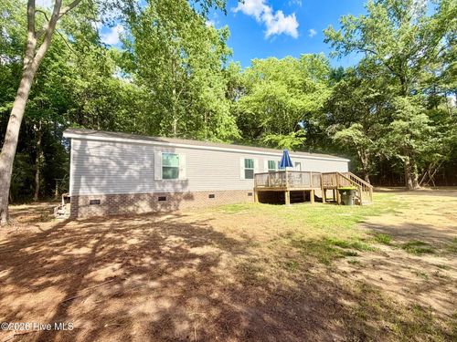 939 Galloway Rd, Grimesland, NC, 27837-9089 | Card Image