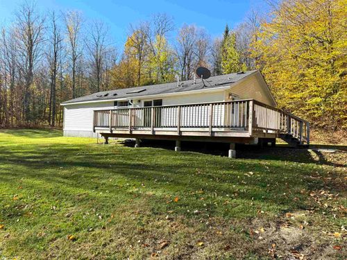 212 Belanger Ln, Wolcott, VT, 05680-4379 | Card Image