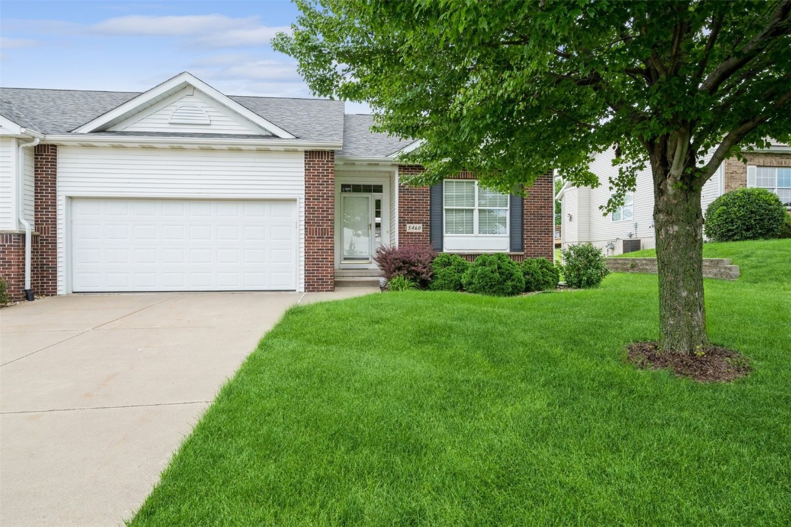 Lucore Rd, Marion, IA 52302