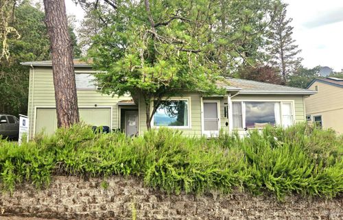 490 North St, Willits, CA, 95490-3804 | Card Image
