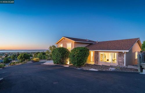 2240 Westwood Ln, Pittsburg, CA, 94565-4341 | Card Image
