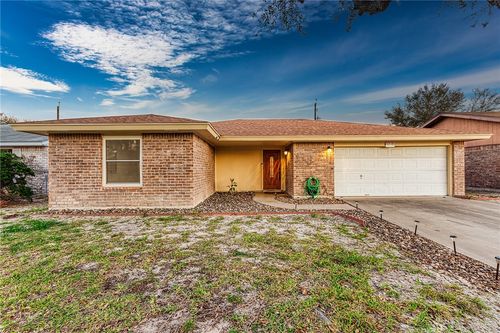 2234 Sussex Dr, Corpus Christi, TX, 78418-4627 | Card Image