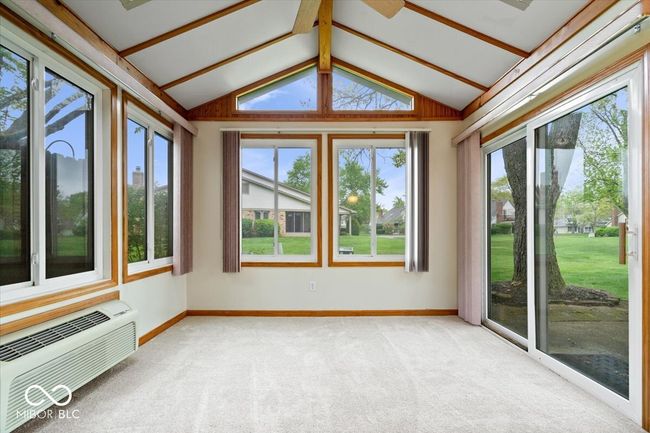7424 Prairie Lake Dr, Condo with 1 bedrooms, 2 bathrooms and null parking in Indianapolis IN | Image 14
